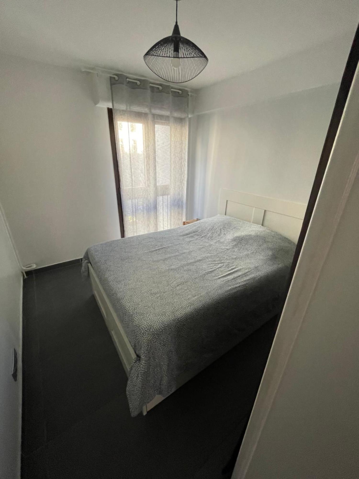 Moderne Face Gare St Charles Apartment